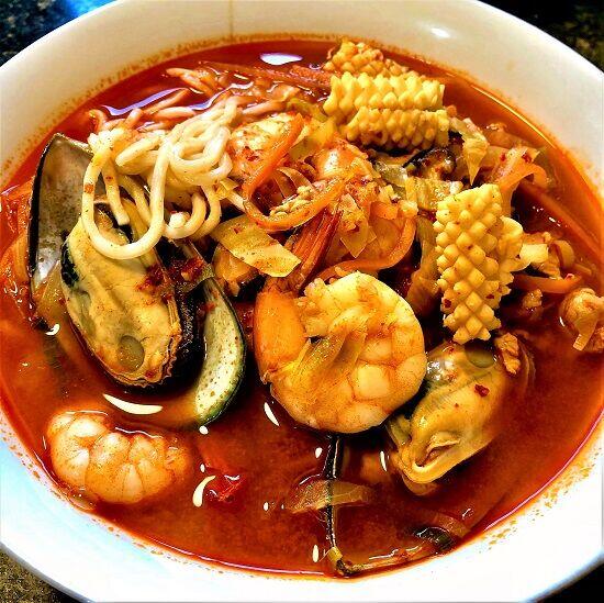 SEAFOOD JJAMPONG